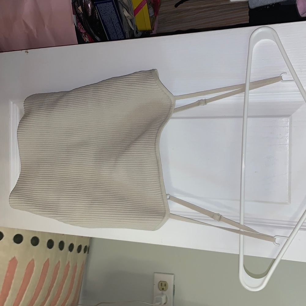 Aritzia - Babaton NEW
